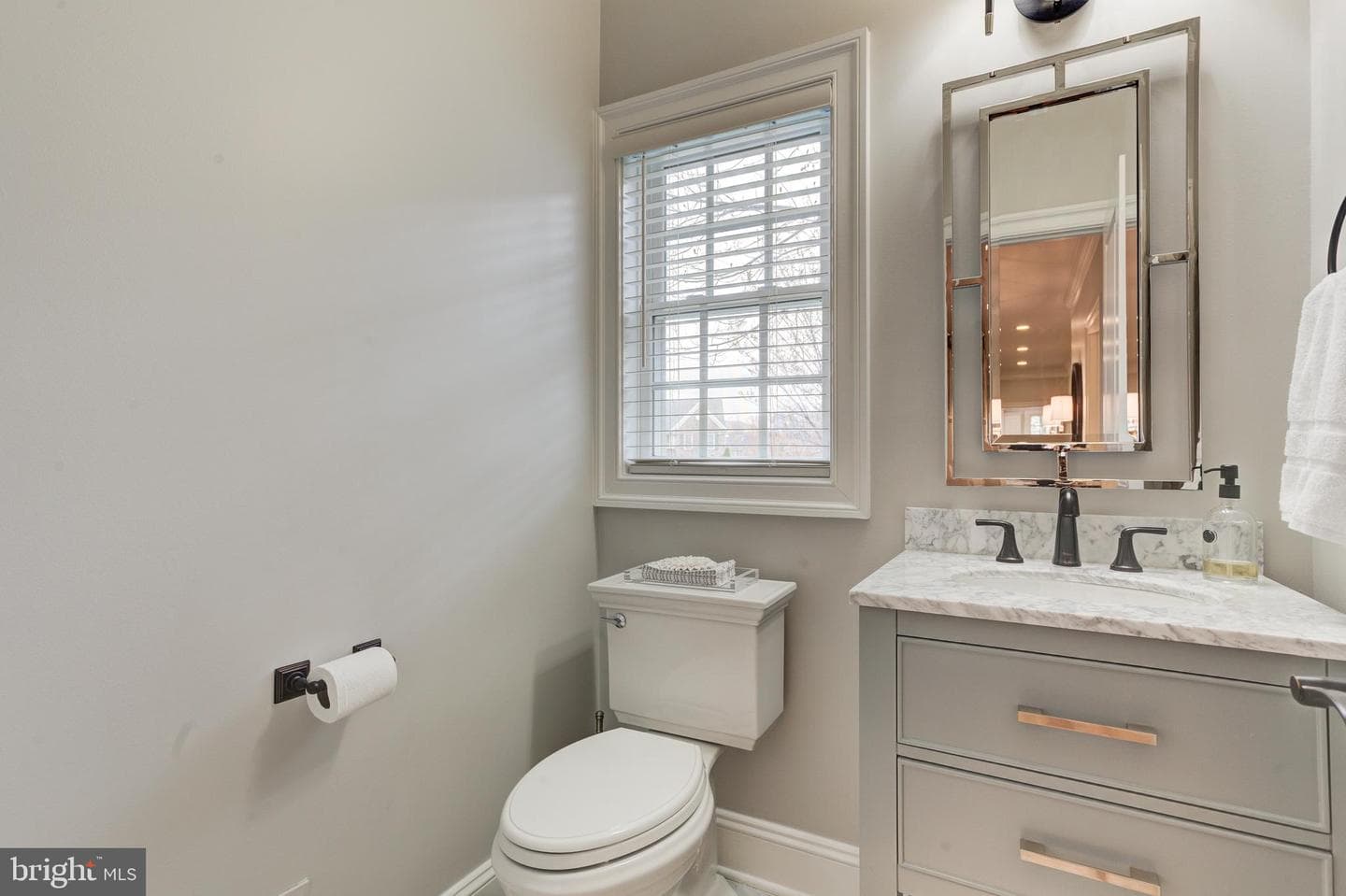 12746 Knightsbridge Drive photo 15
