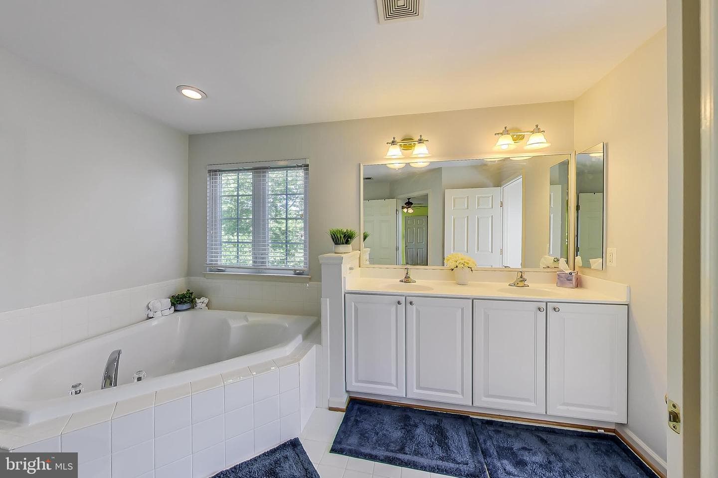 6005 Abernethy Lane photo 26