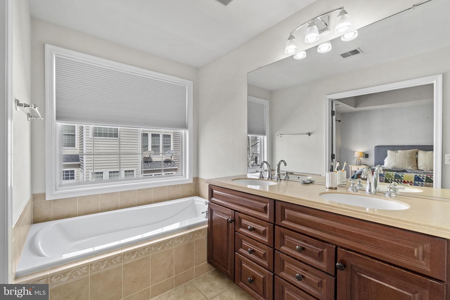 14663 Crossfield Way photo 19