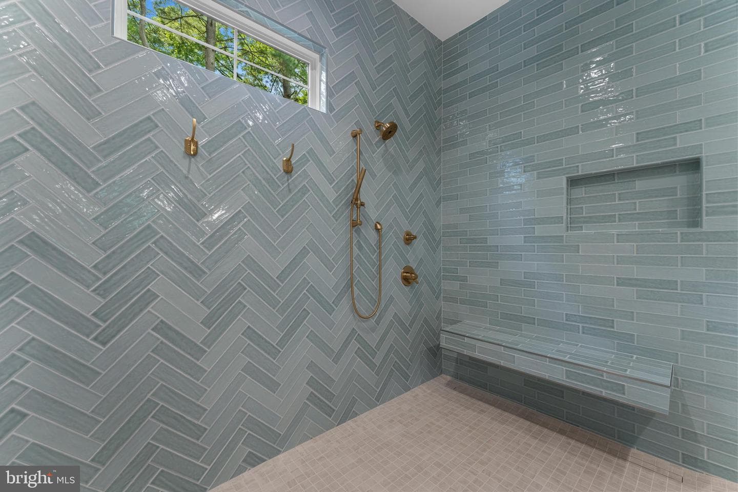 8123 Hillcrest Drive photo 21