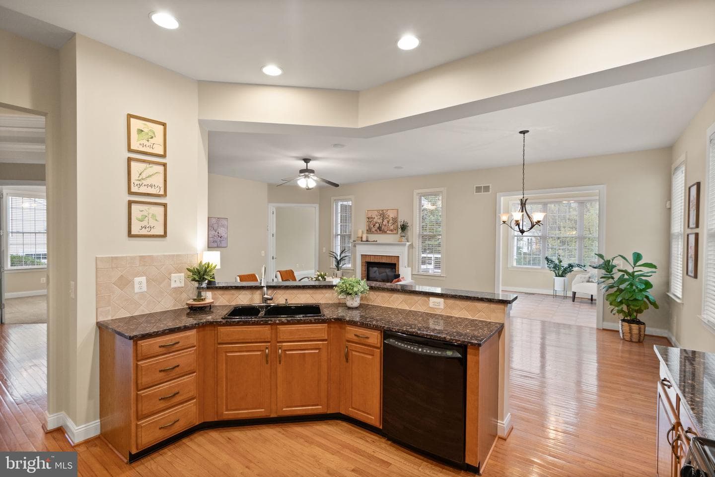 15516 Hagen Way photo 19
