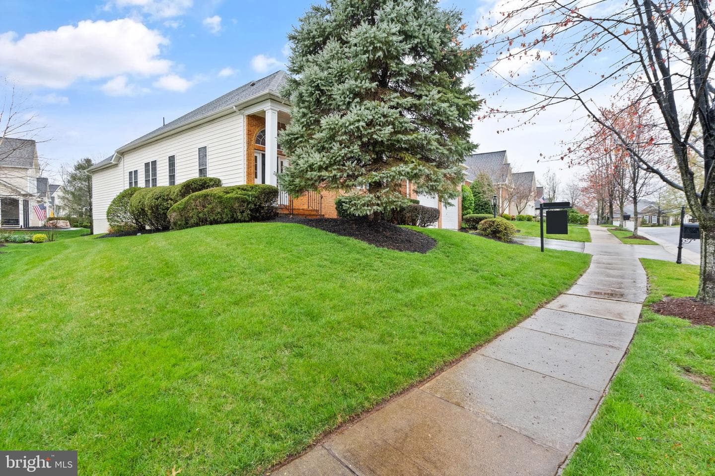 15516 Hagen Way photo 3