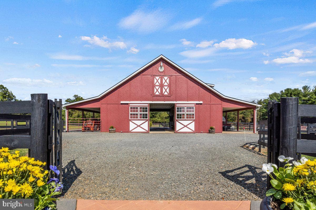 16616 Gaines Road photo 14
