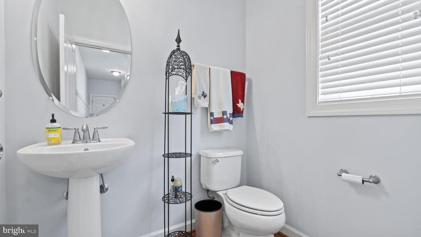 8784 Raleigh Mews photo 20