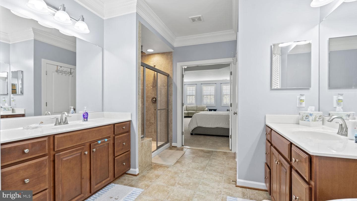 8784 Raleigh Mews photo 27