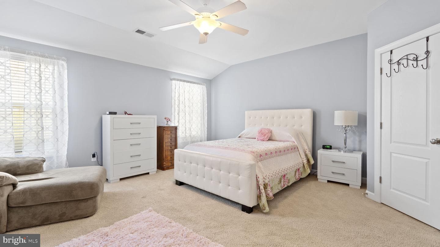8784 Raleigh Mews photo 32