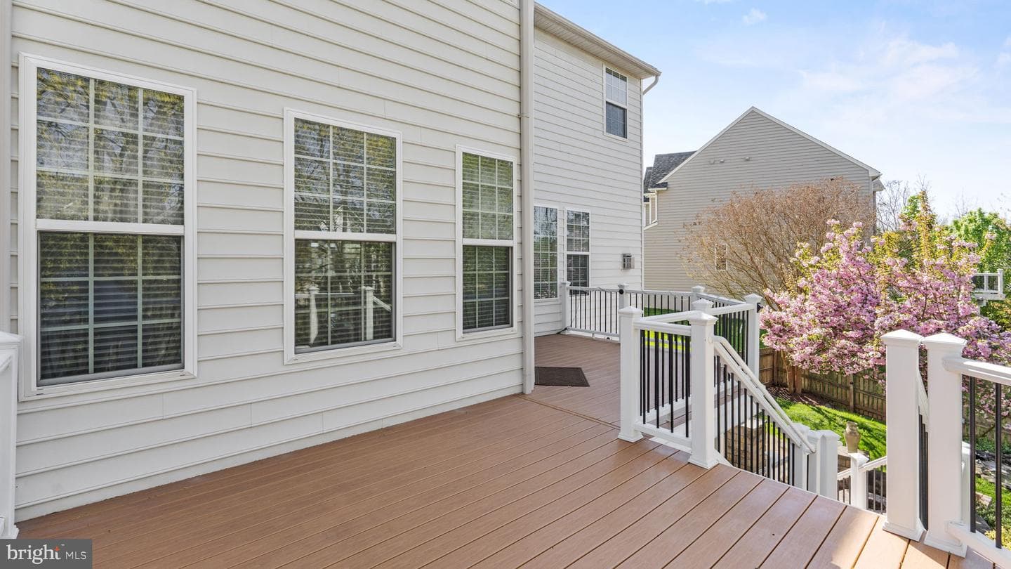 8784 Raleigh Mews photo 40