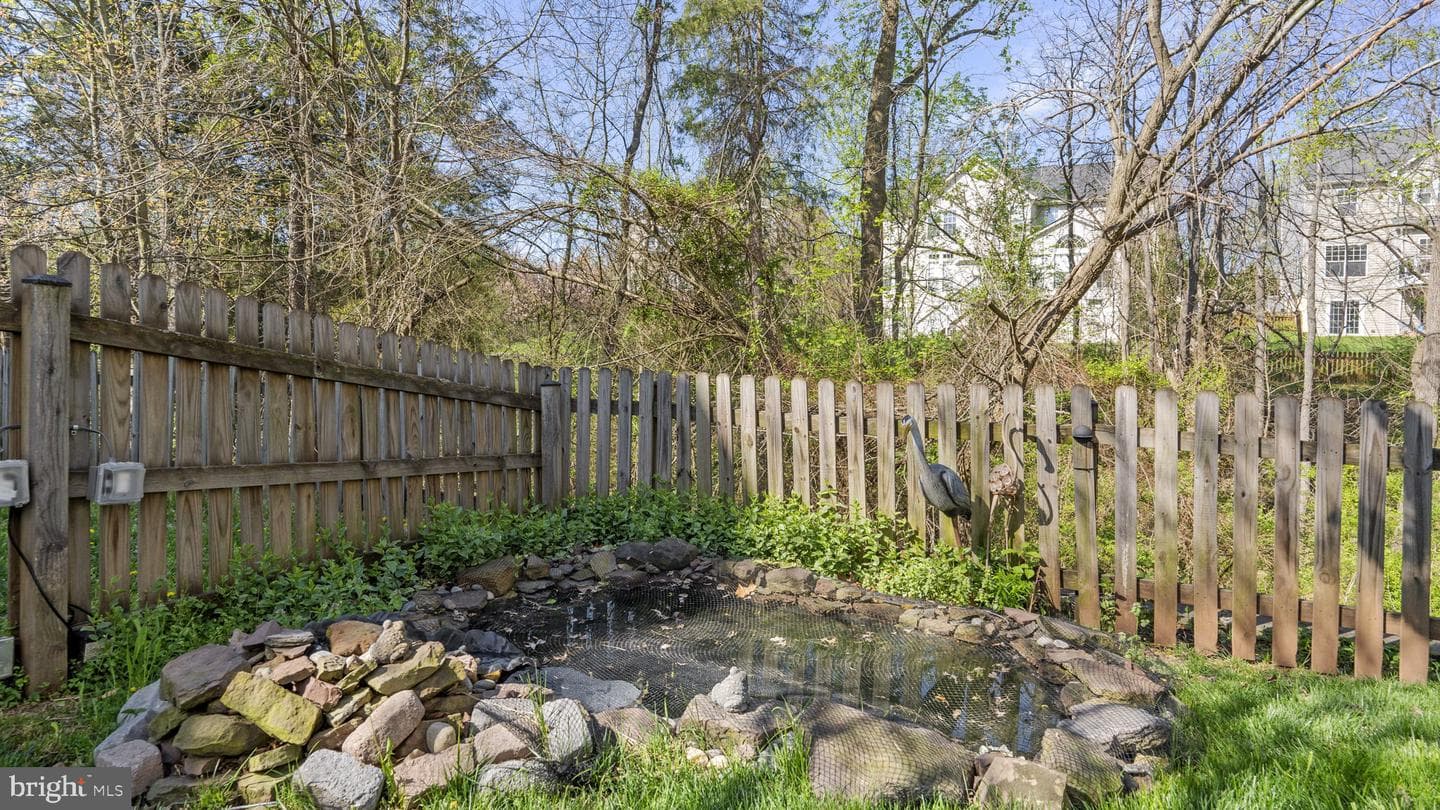 8784 Raleigh Mews photo 42
