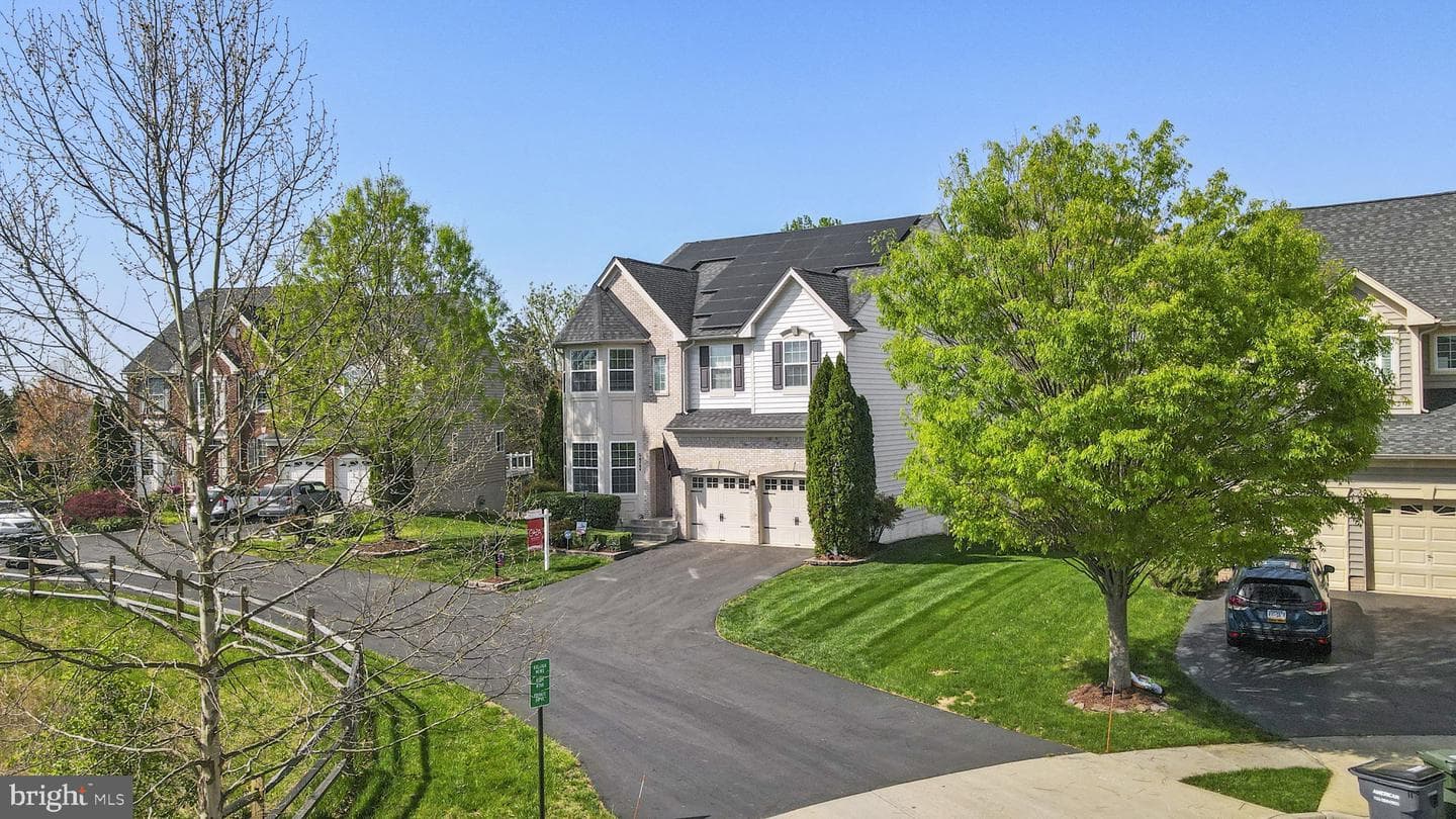 8784 Raleigh Mews photo 47