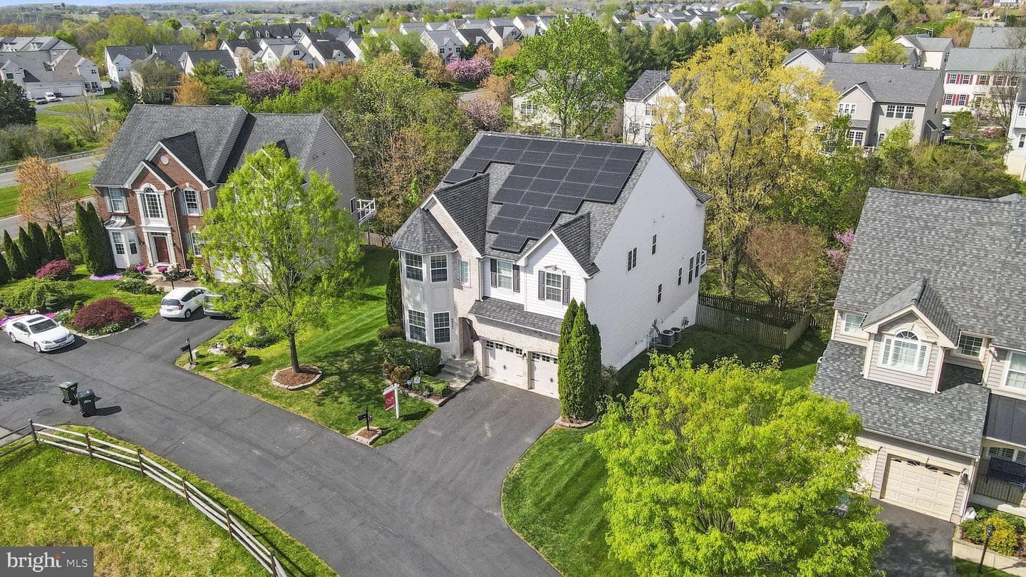 8784 Raleigh Mews photo 49