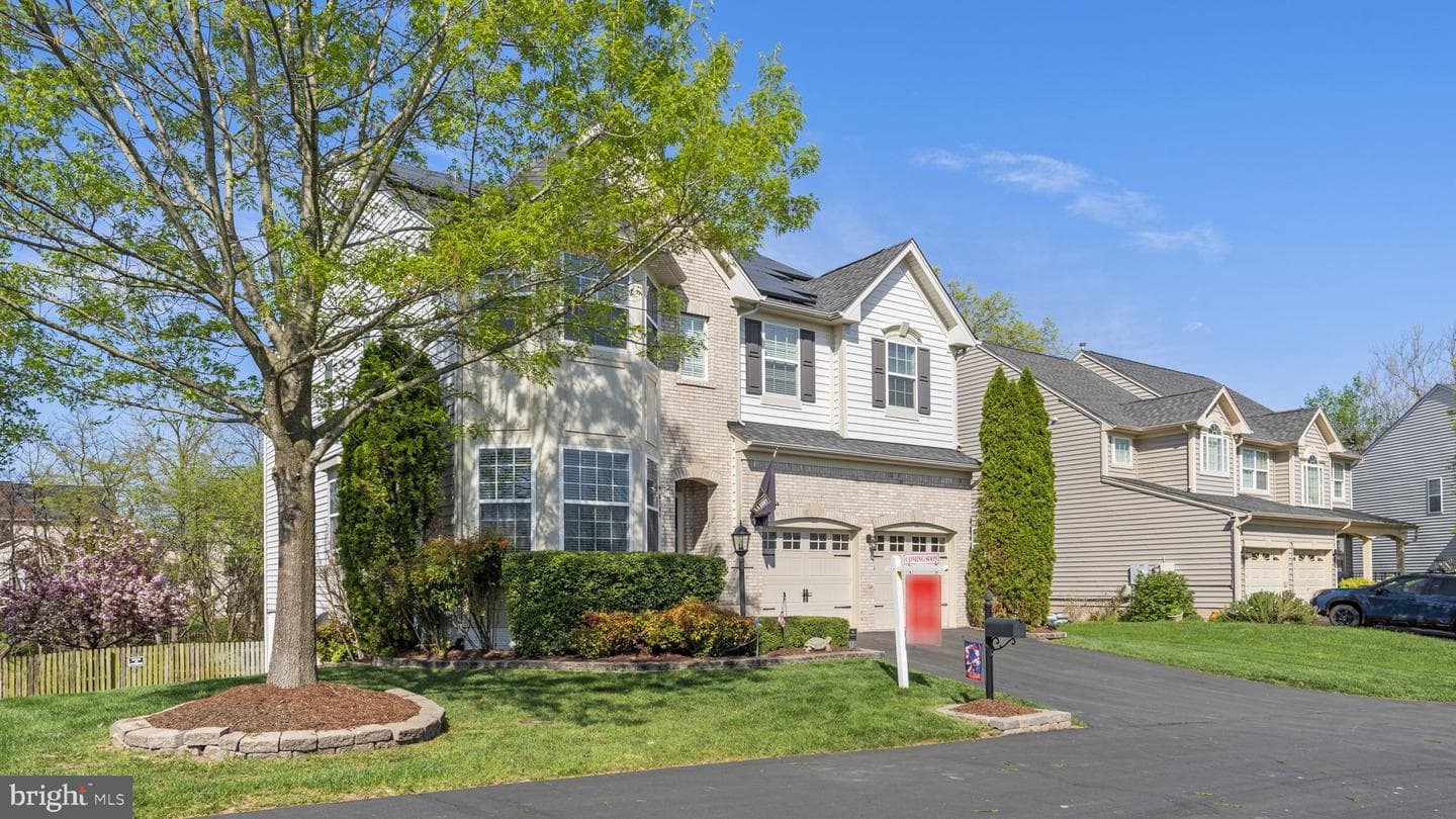 8784 Raleigh Mews photo 5