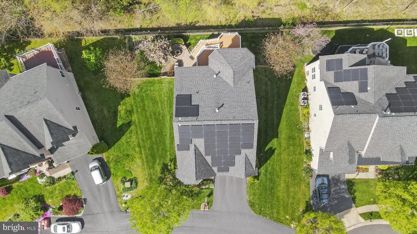 8784 Raleigh Mews photo 53