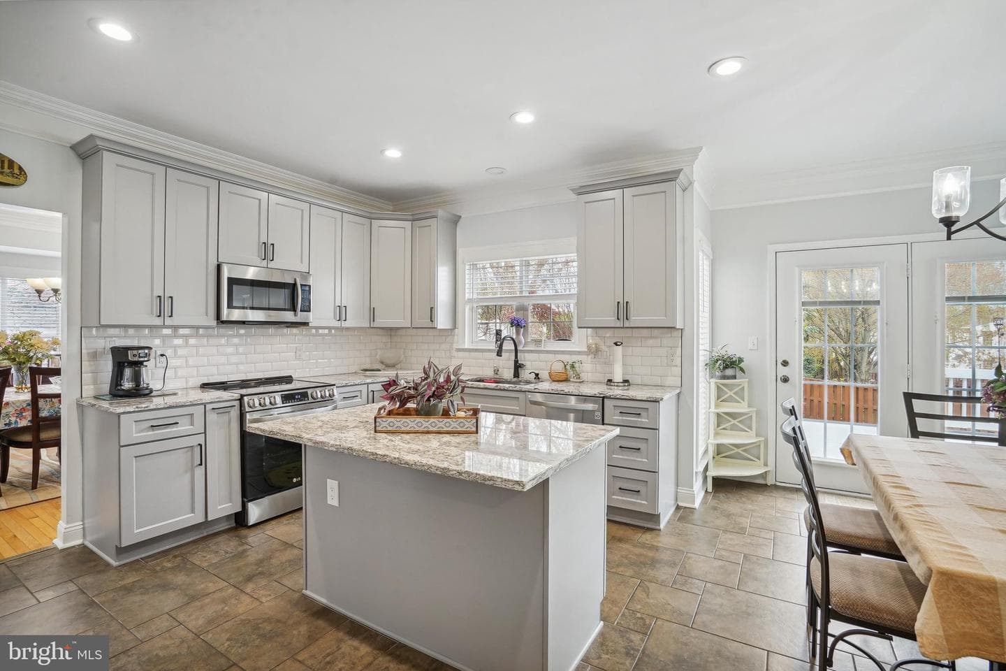12321 Grimsby Lane photo 16