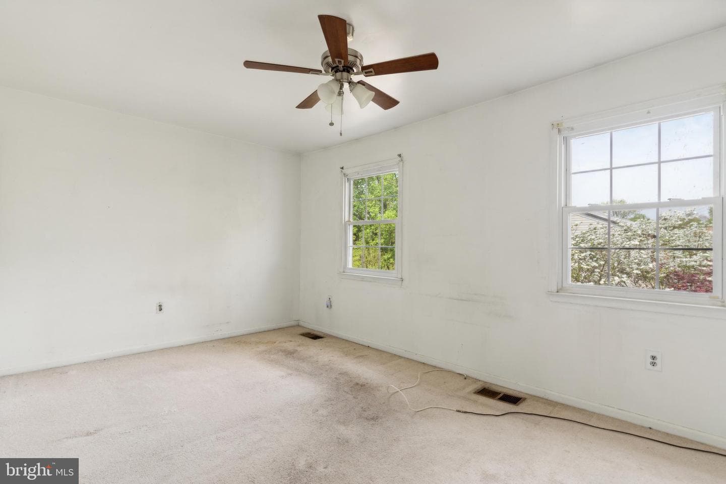7633 Somerset Lane photo 12