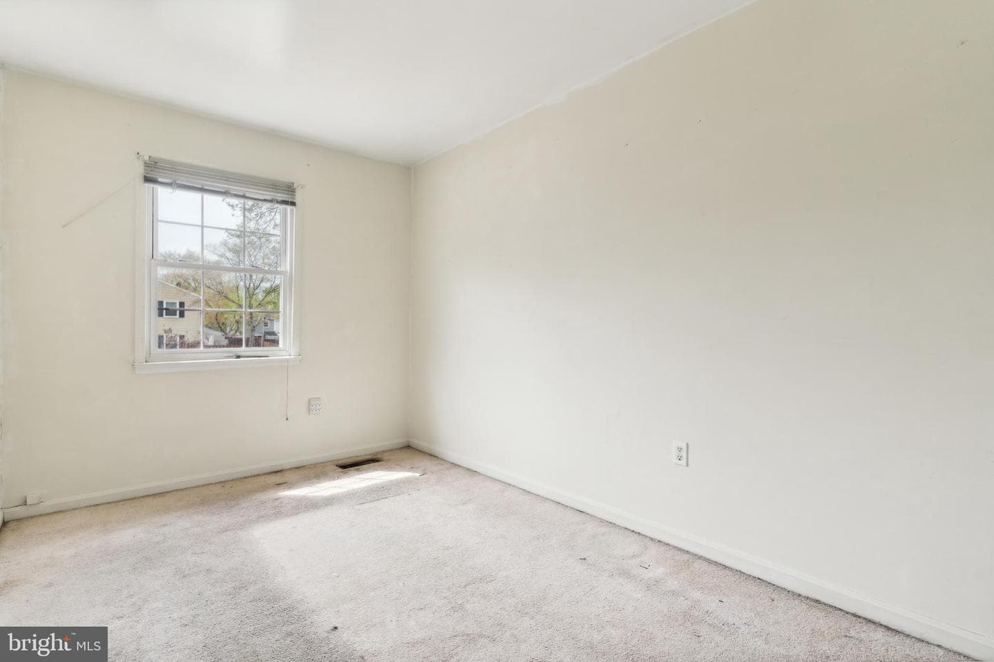 7633 Somerset Lane photo 23