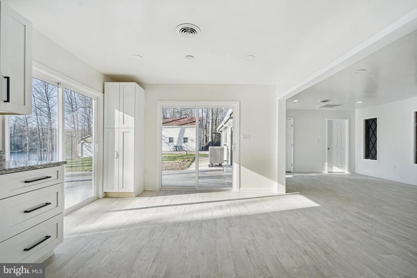 8909 Burwell Road photo 10