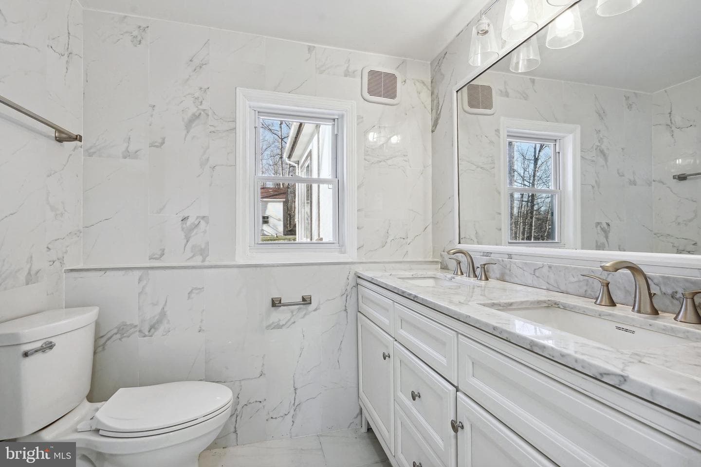 8909 Burwell Road photo 21