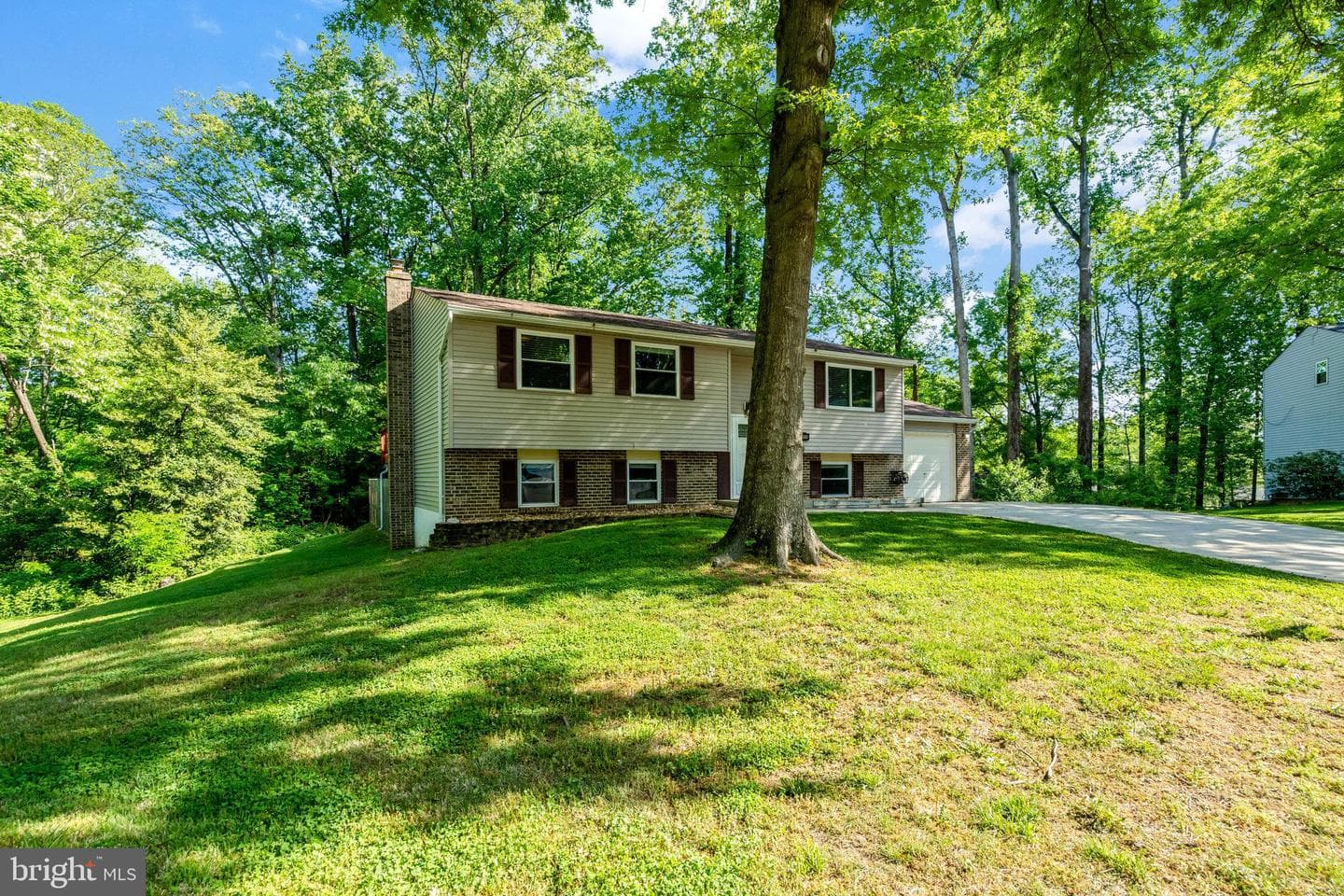 16000 Normandy Court photo 2