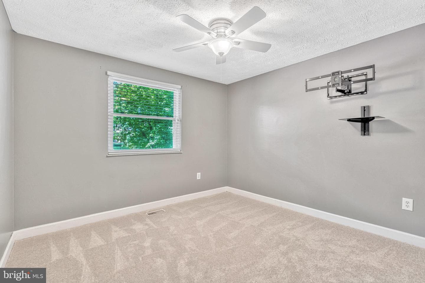 16000 Normandy Court photo 23