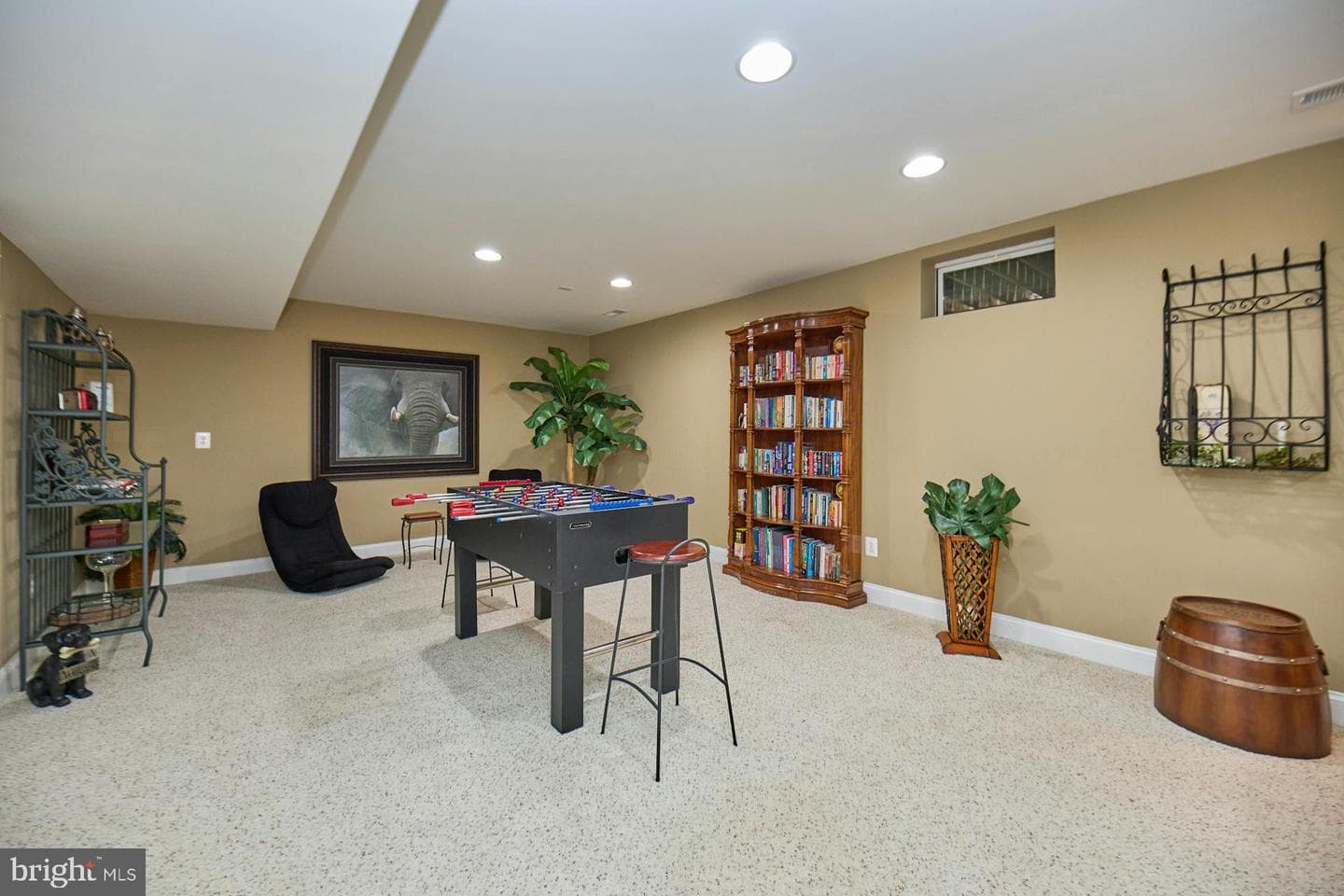 5004 Signature Court photo 34