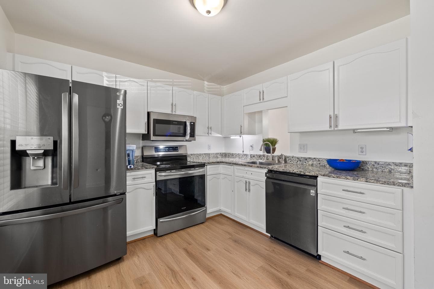 14905 Feeder Lane photo 8