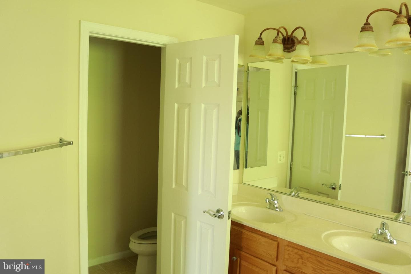 16675 Leocrie Place photo 24