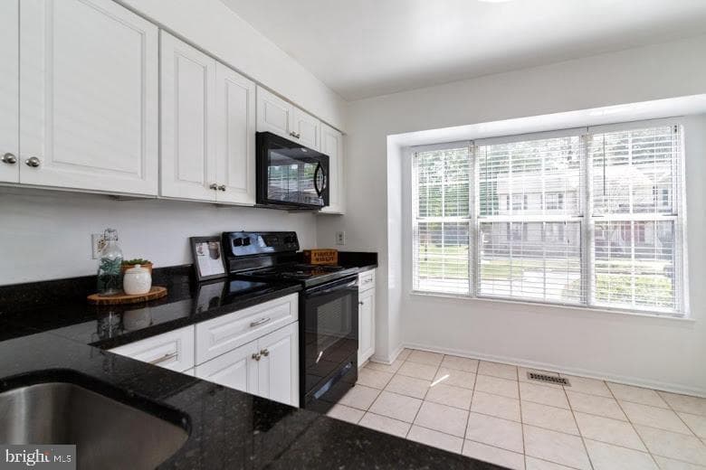 5012 Lambsgate Lane photo 3