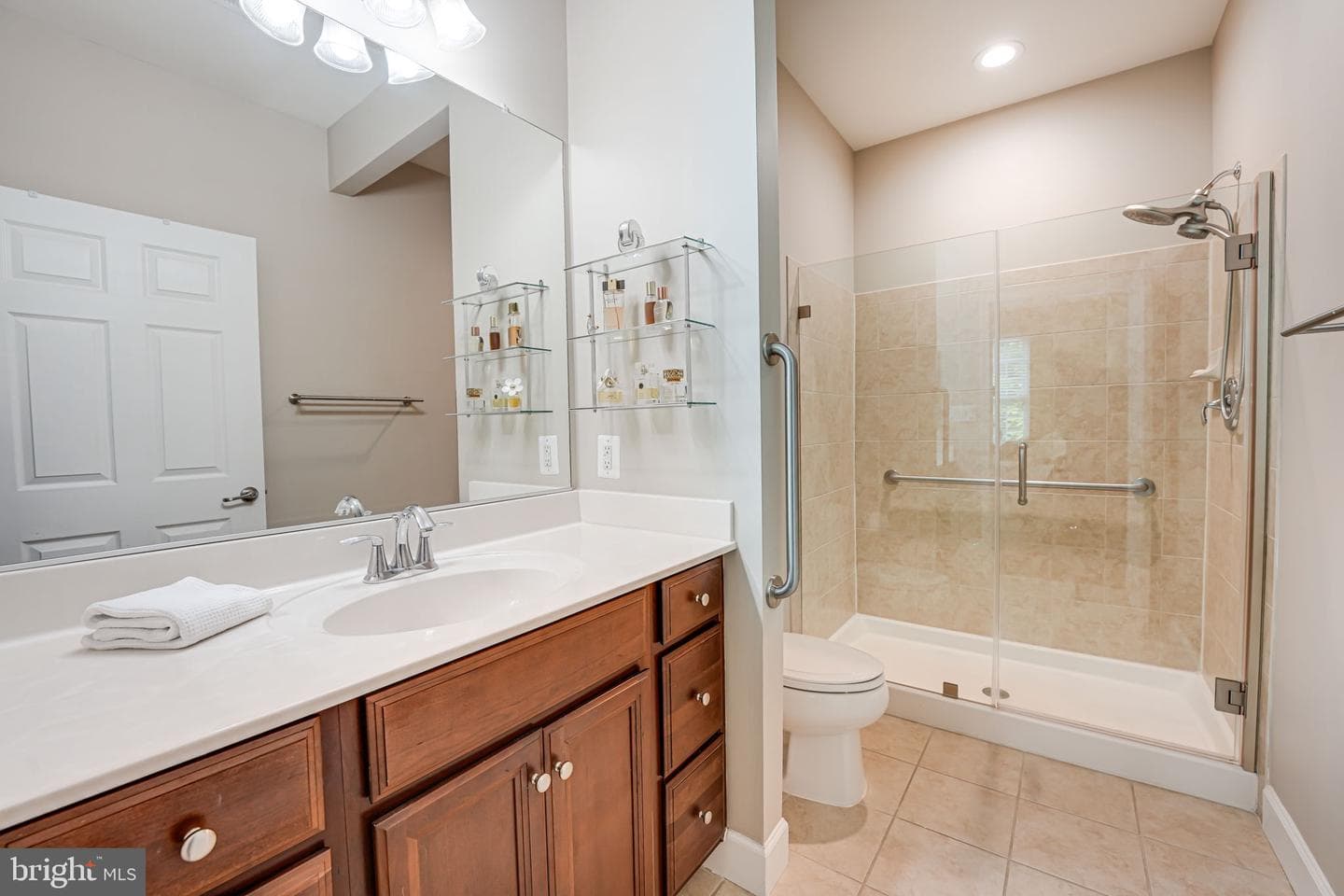 7055 Heritage Hunt Drive #105 photo 15