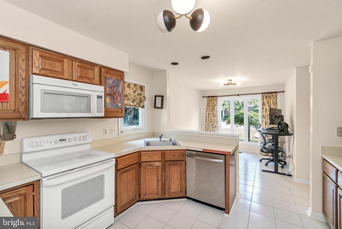 4736 Timber Ridge Drive photo 10