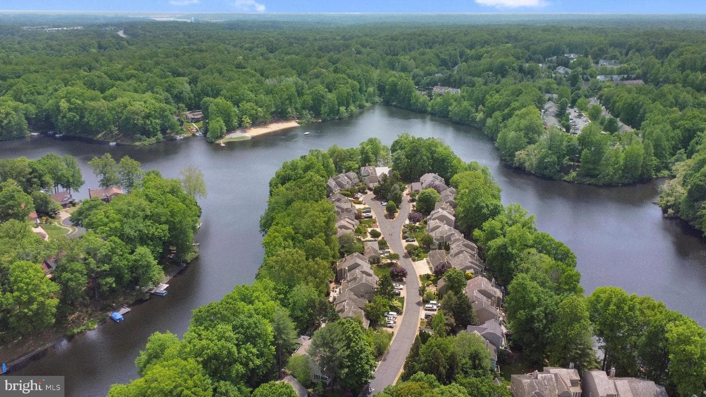 4736 Timber Ridge Drive photo 2