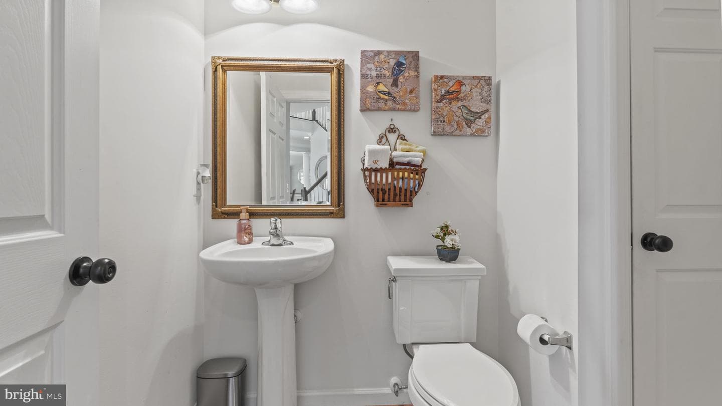 7313 Great Mere Court photo 16