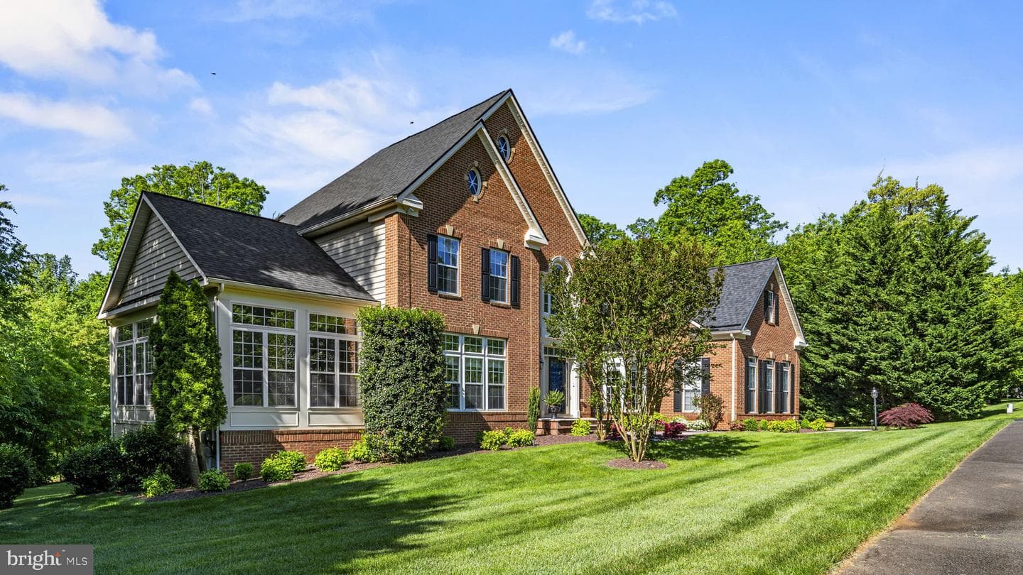 7313 Great Mere Court photo 4