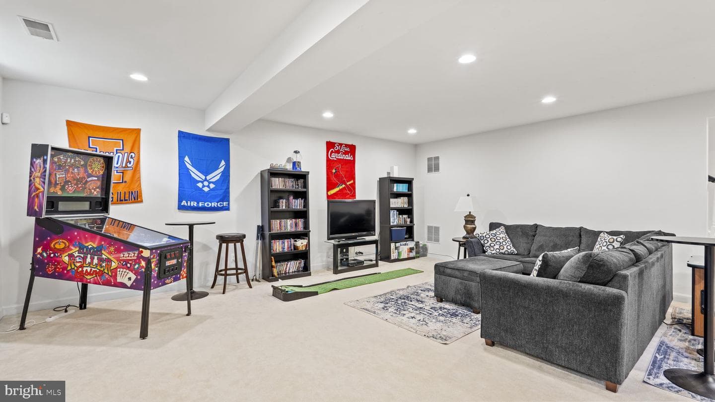 7313 Great Mere Court photo 40