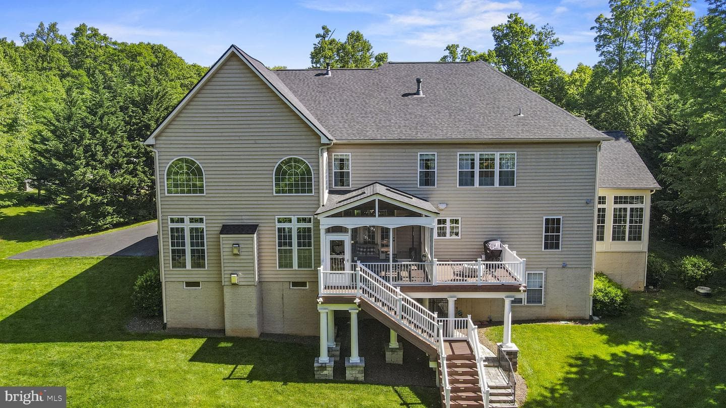 7313 Great Mere Court photo 48