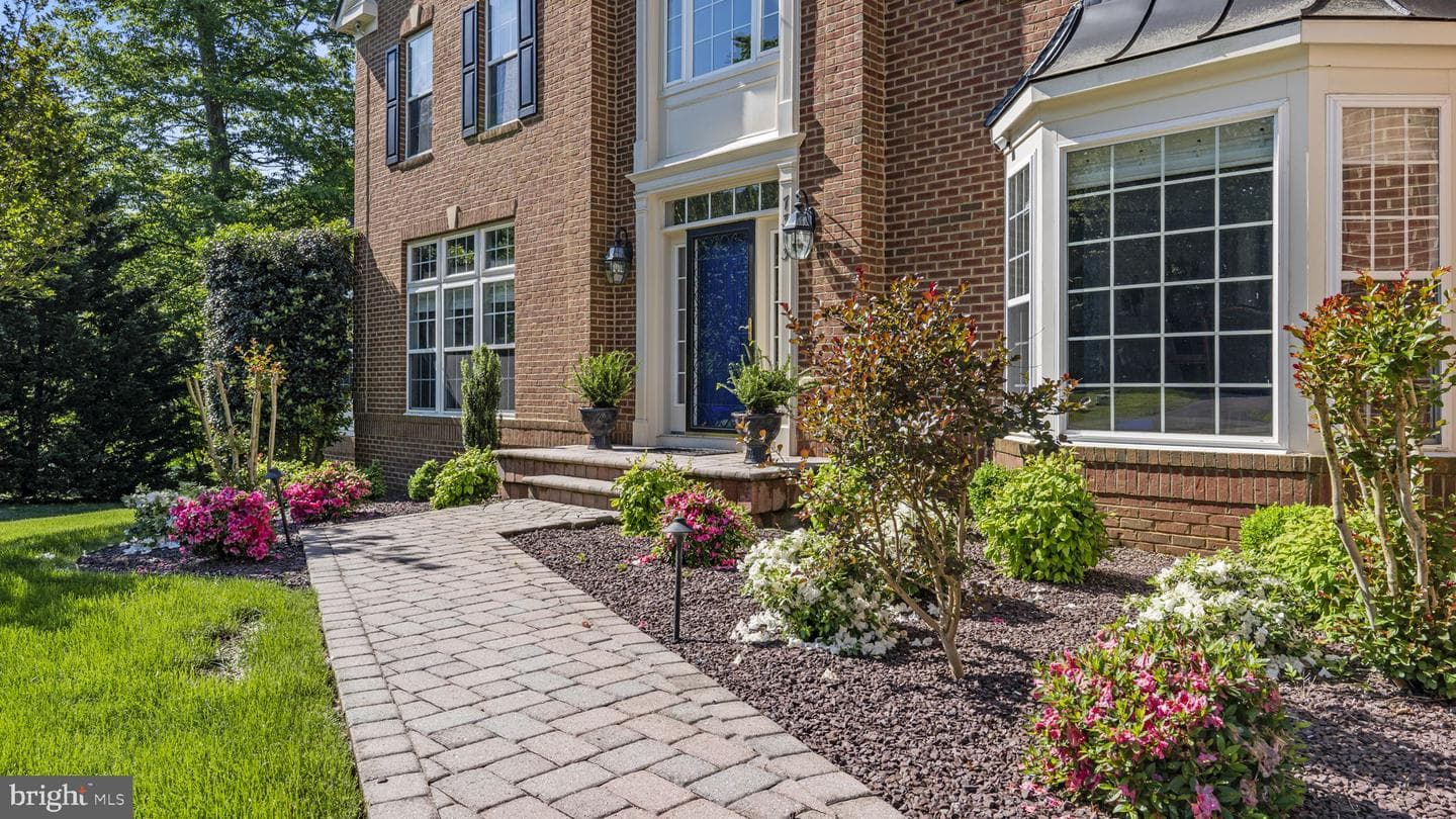 7313 Great Mere Court photo 5