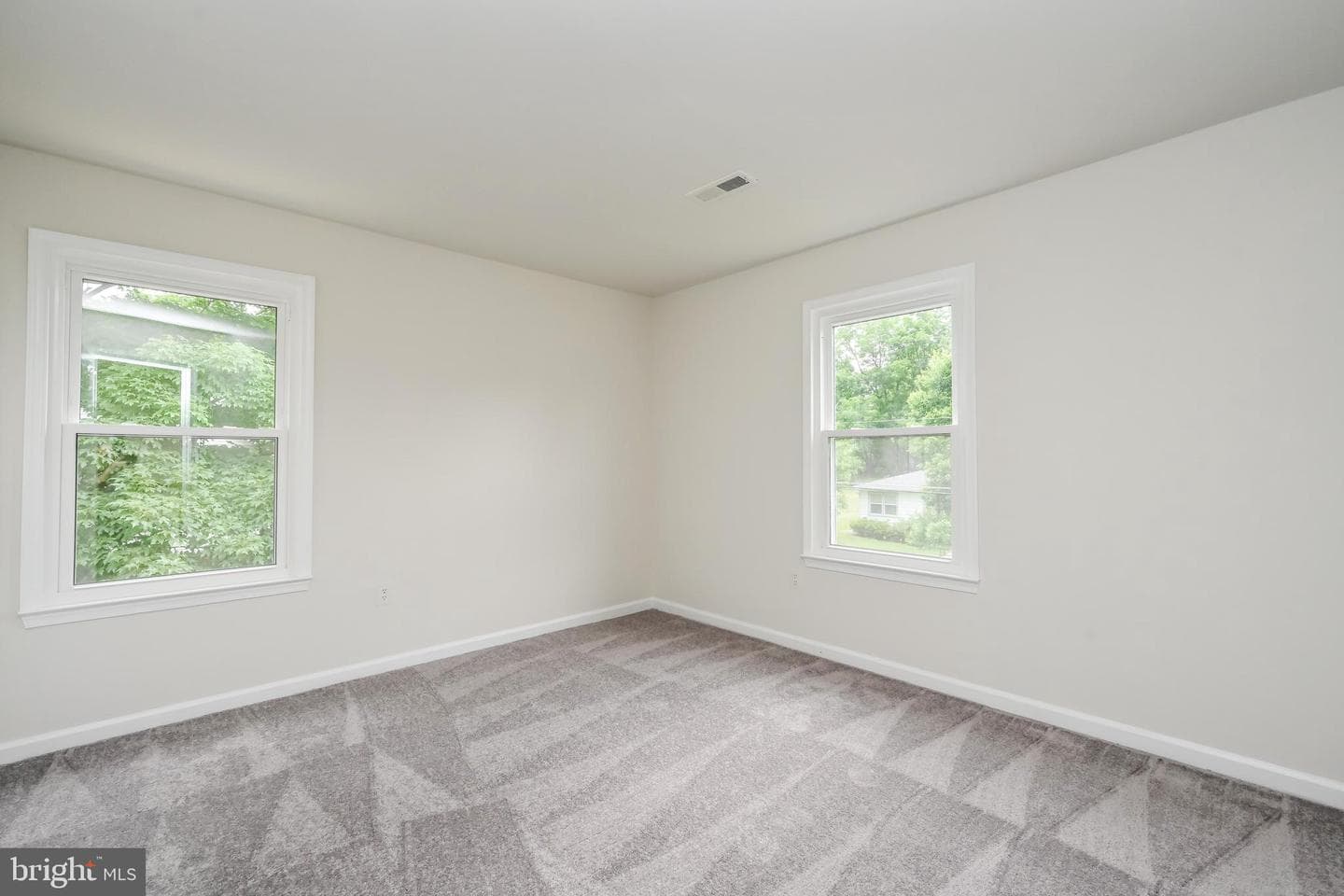 14656 Pratt Street photo 30