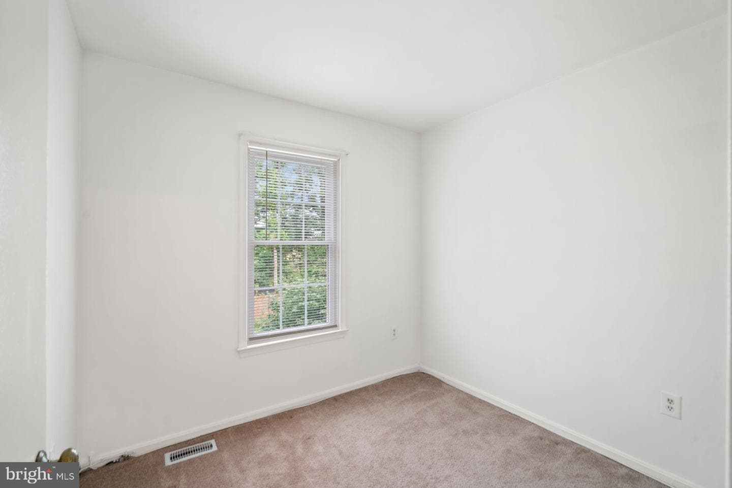 14325 N Park Court photo 22
