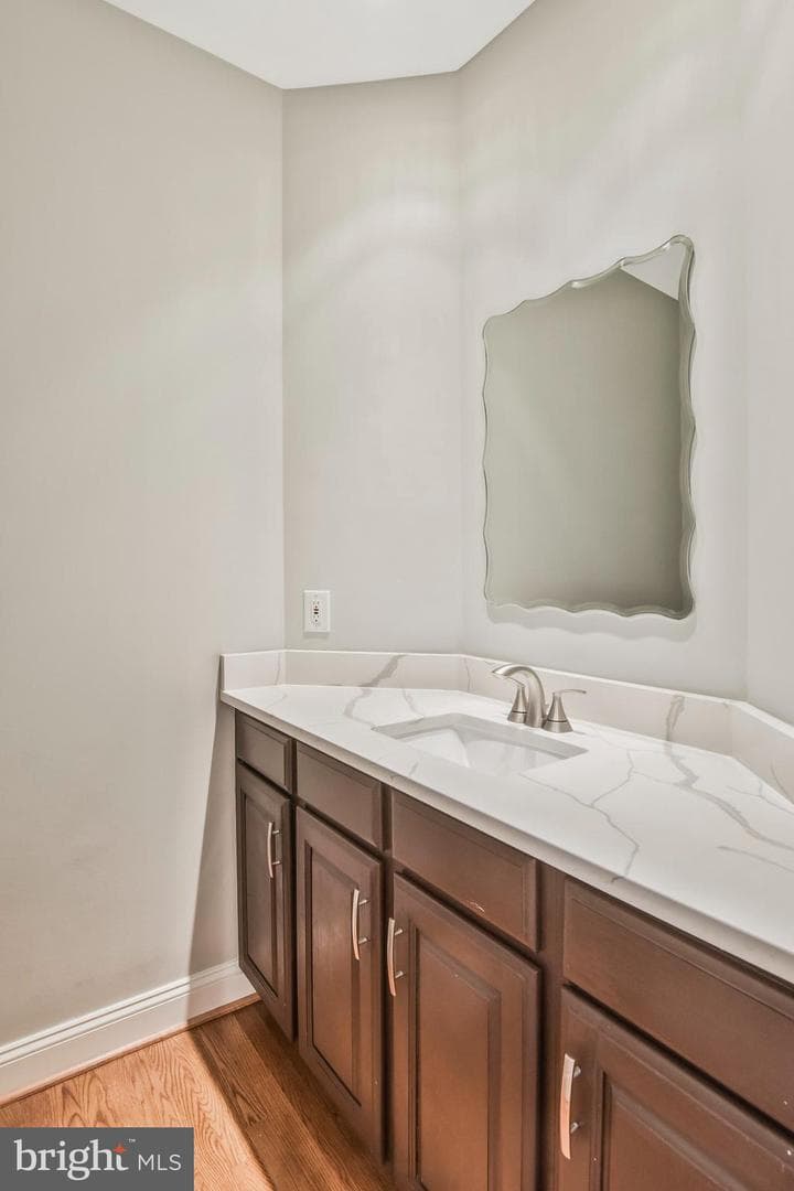 7941 Amsterdam Court photo 22
