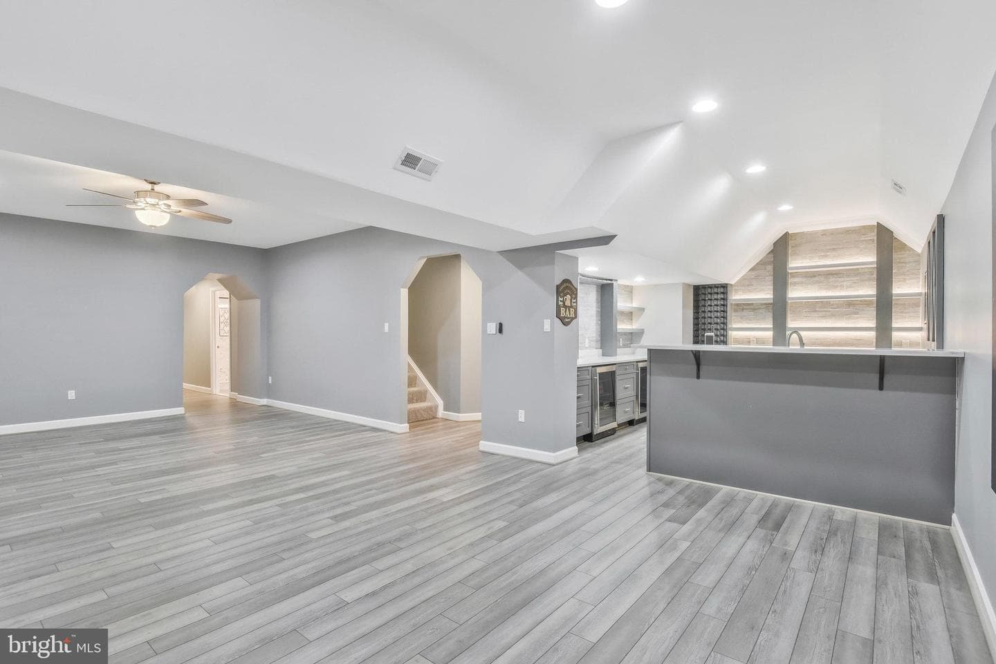 7941 Amsterdam Court photo 41