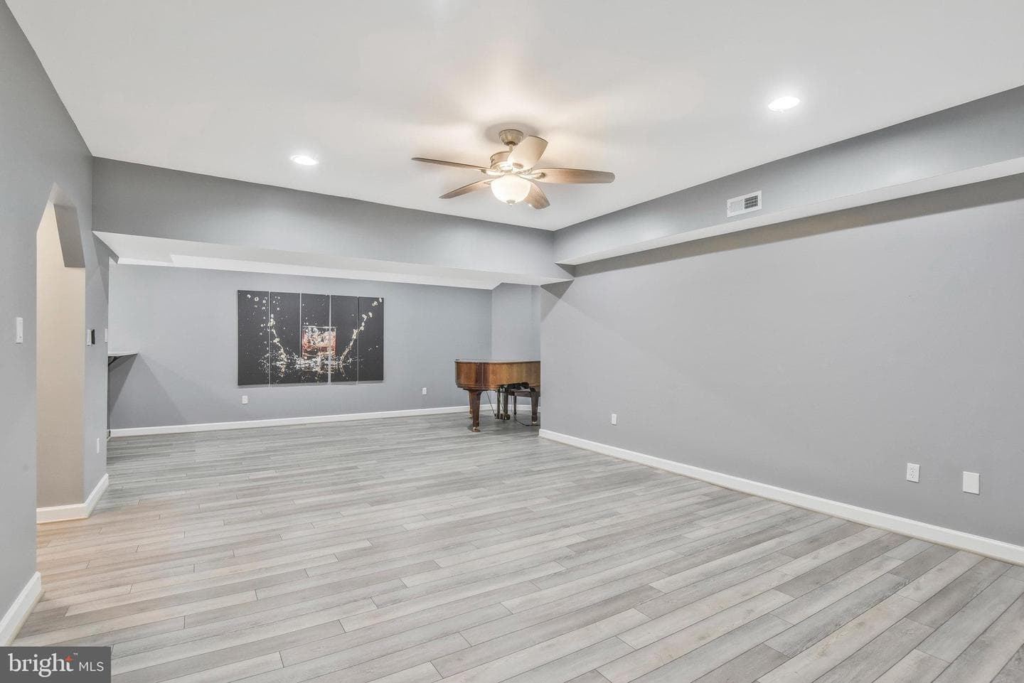 7941 Amsterdam Court photo 42