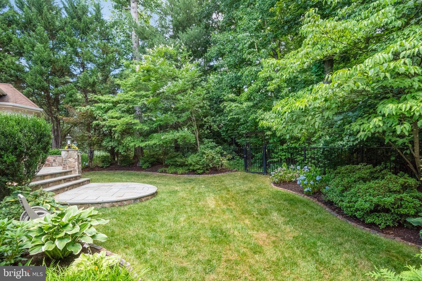 7941 Amsterdam Court photo 57