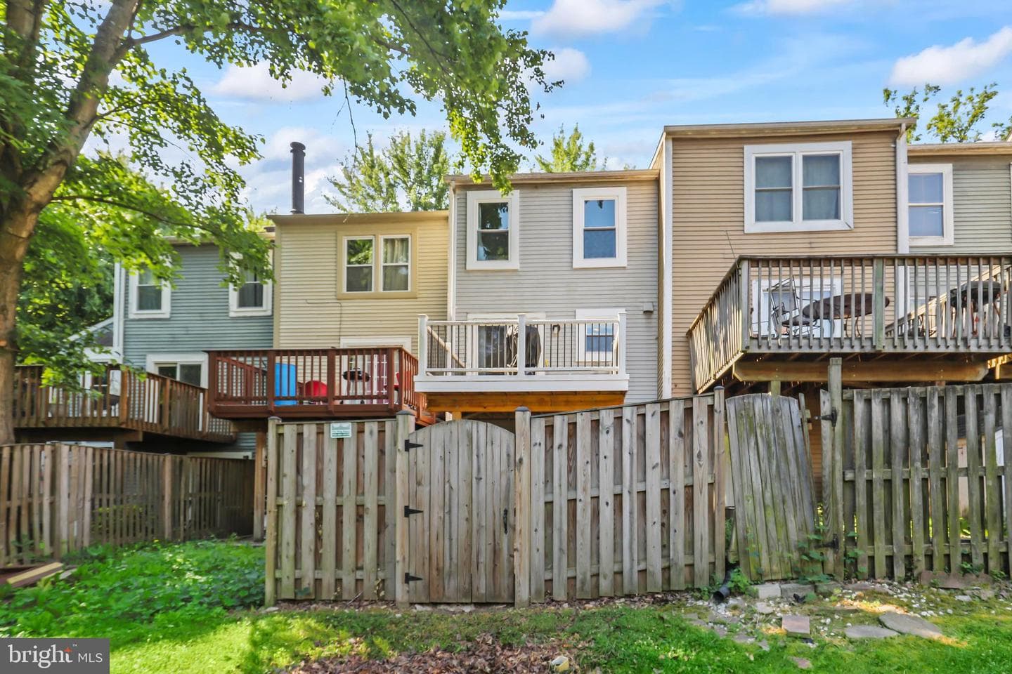 15239 Valley Stream Drive photo 3