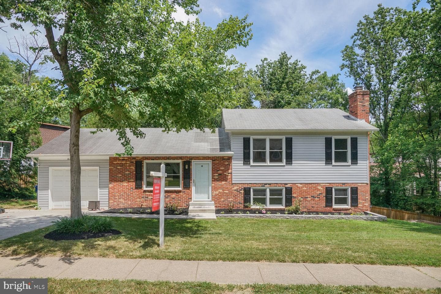 16212 Edgewood Drive