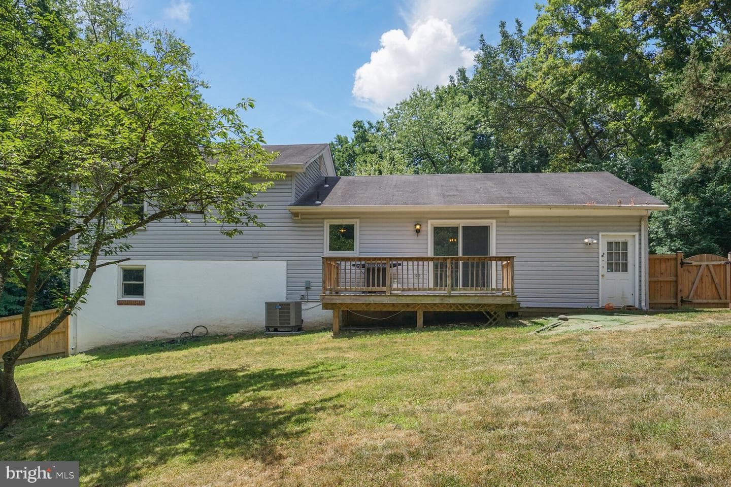 16212 Edgewood Drive photo 18