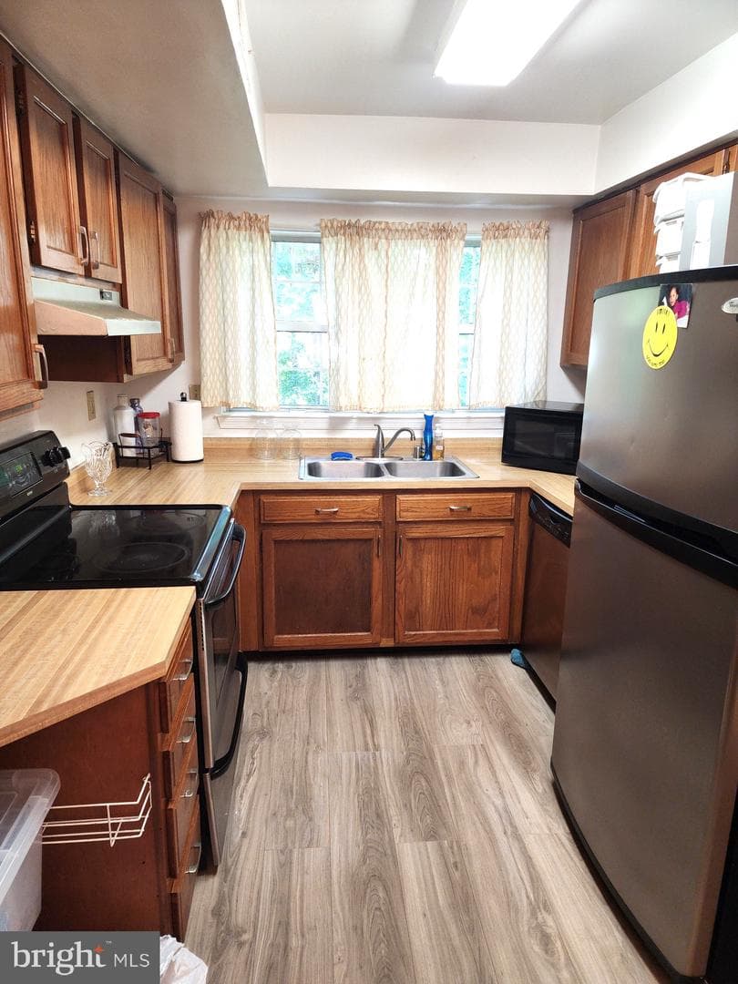 12242 Stevenson Court #12242 photo 2