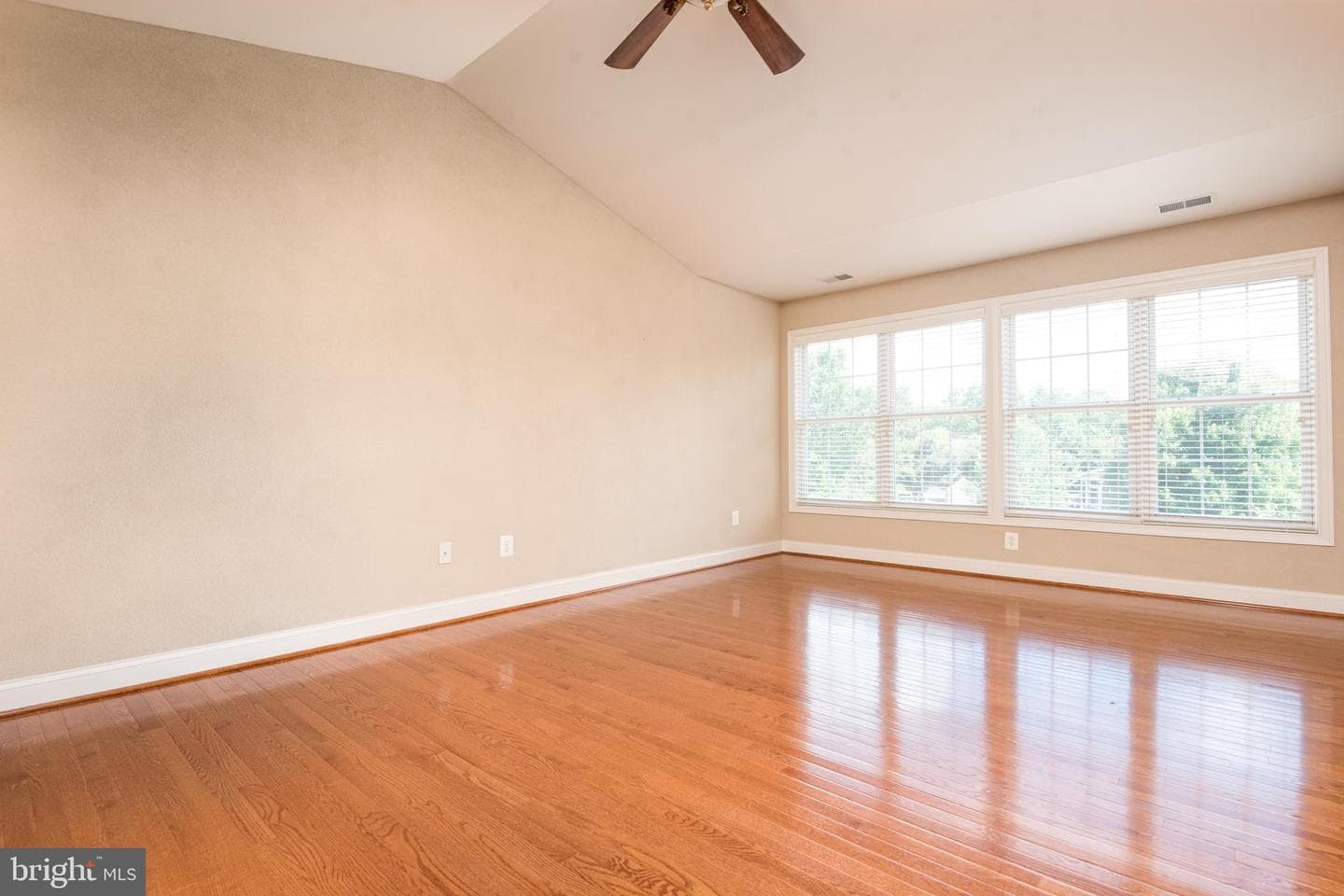 5792 Amelia Springs Circle photo 31