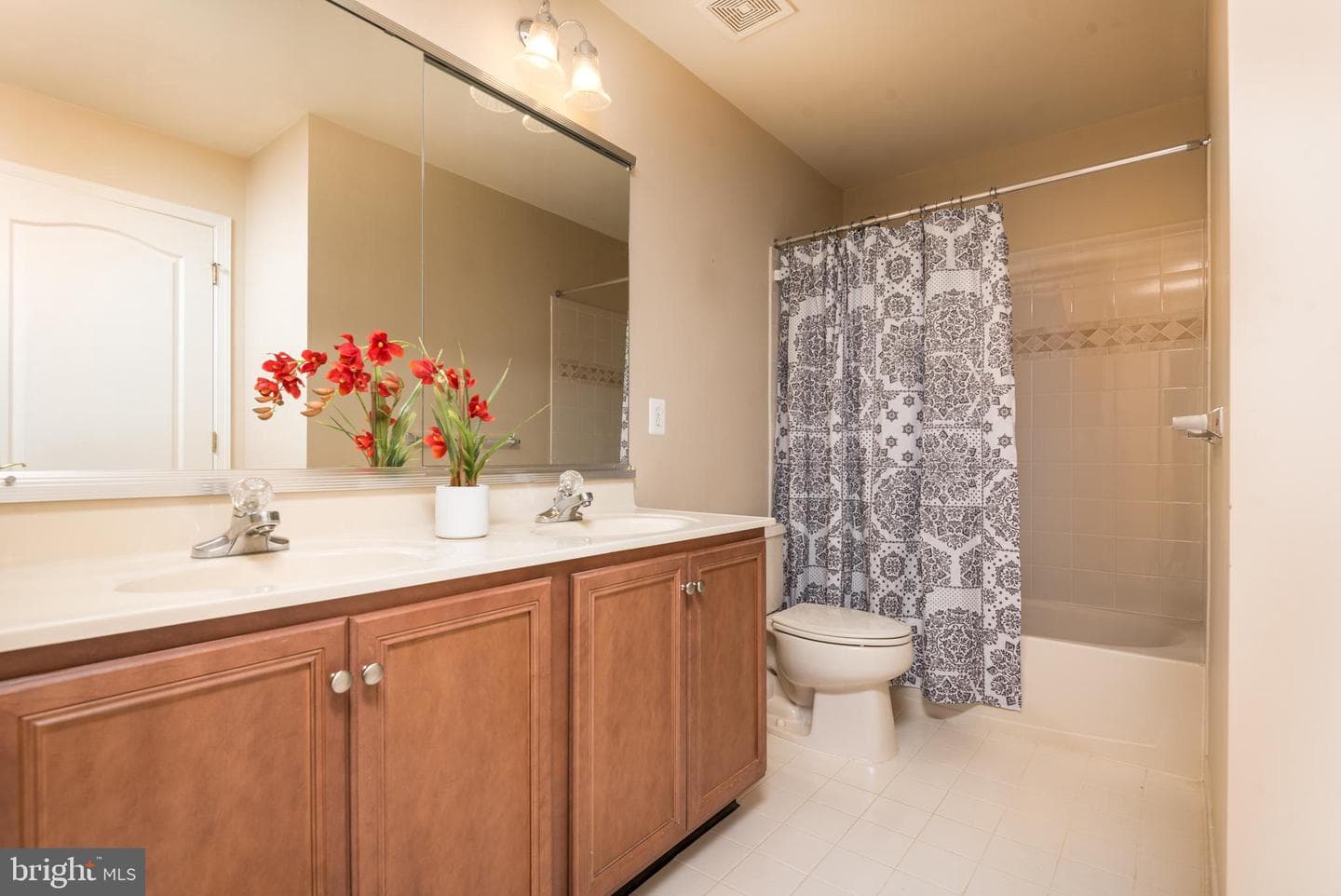 5792 Amelia Springs Circle photo 40