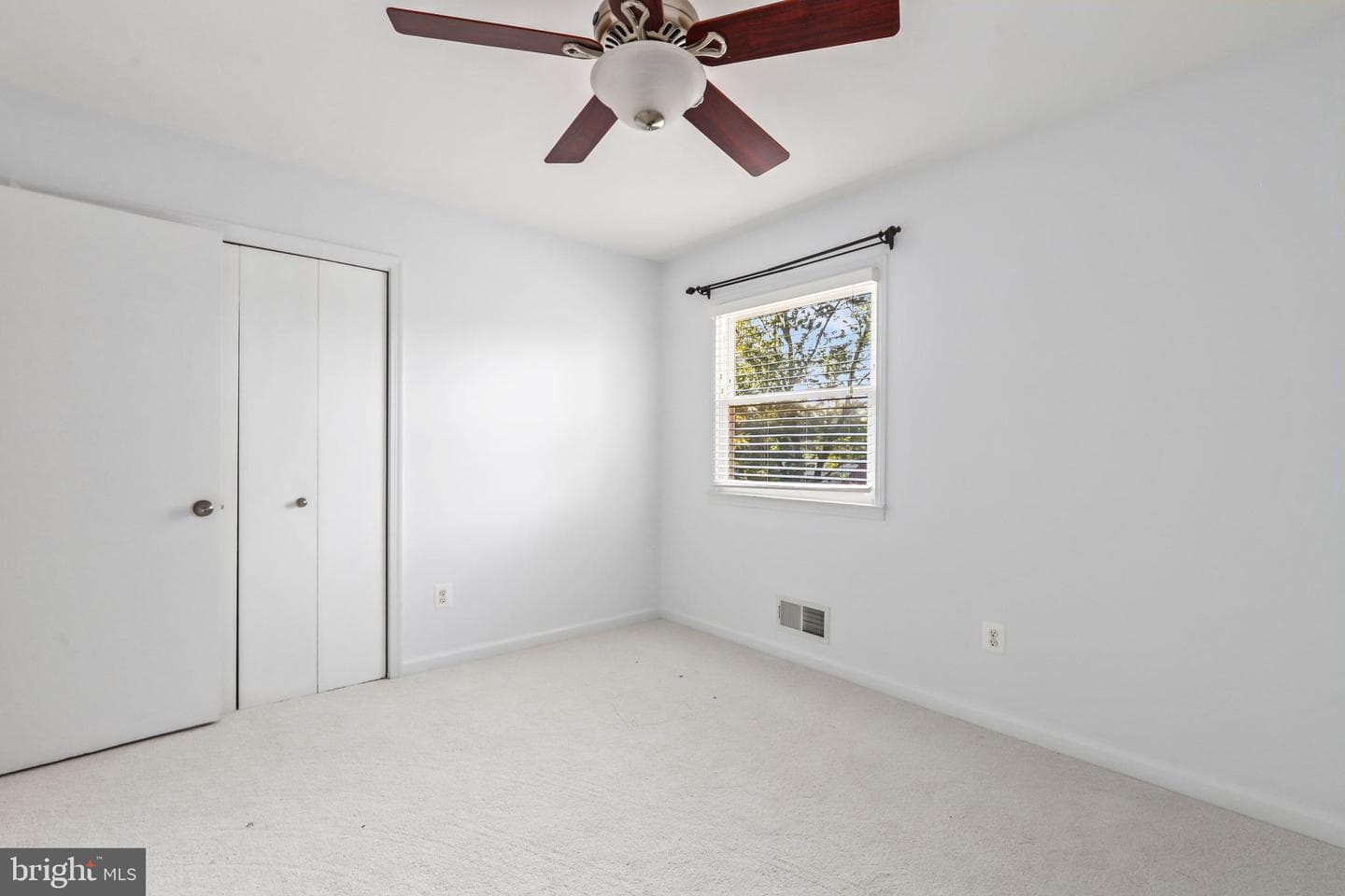 9815 Greenview Lane photo 24