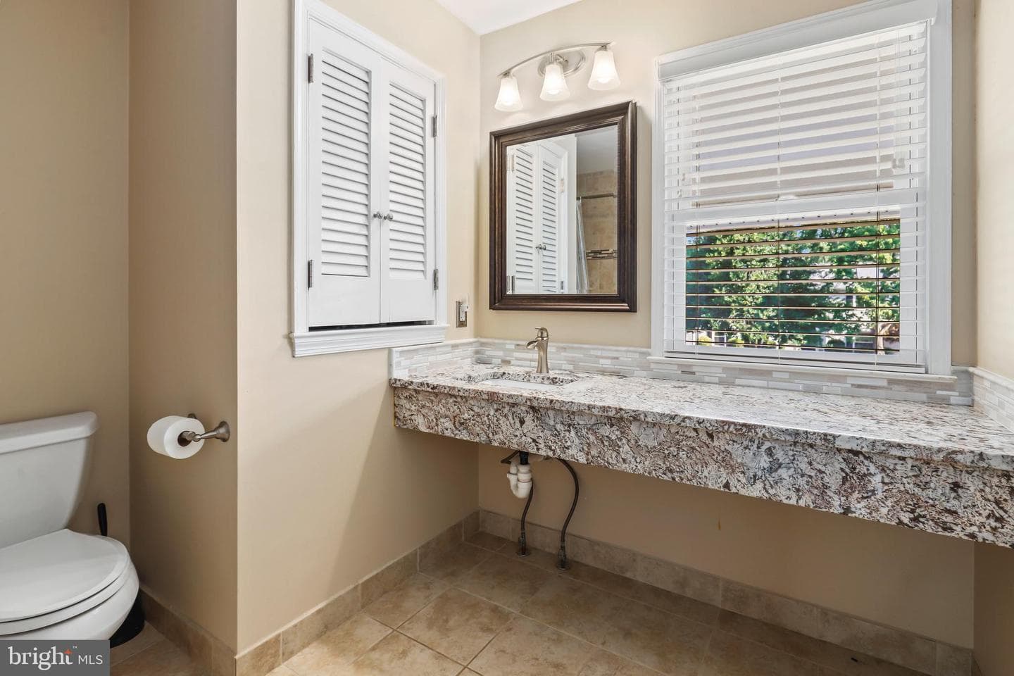 9815 Greenview Lane photo 28