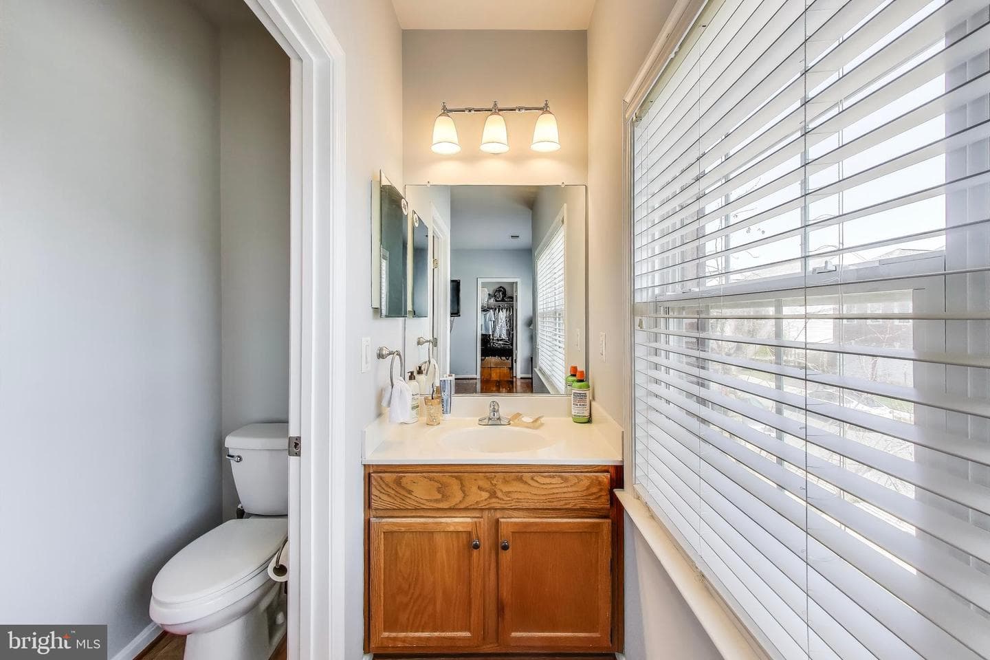 16180 Radburn Street photo 36
